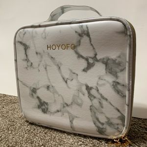 Grey and white marble print makeup bag